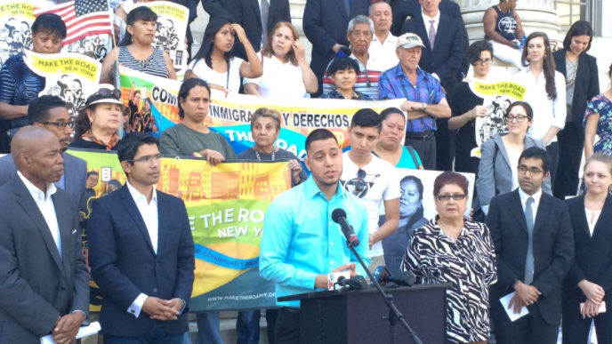 Dreamer mexicano demanda a Trump por cancelar DACA