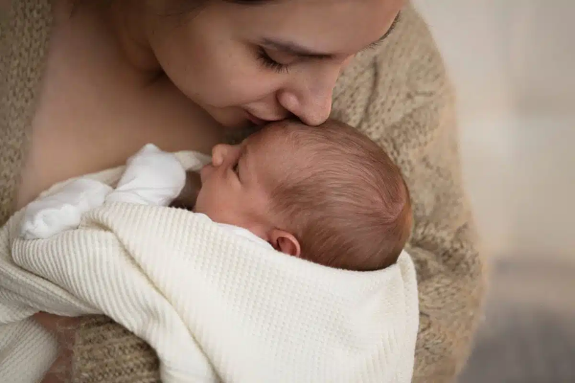 Hay que redescubrir la maternidad como símbolo de esperanza, pide la Iglesia