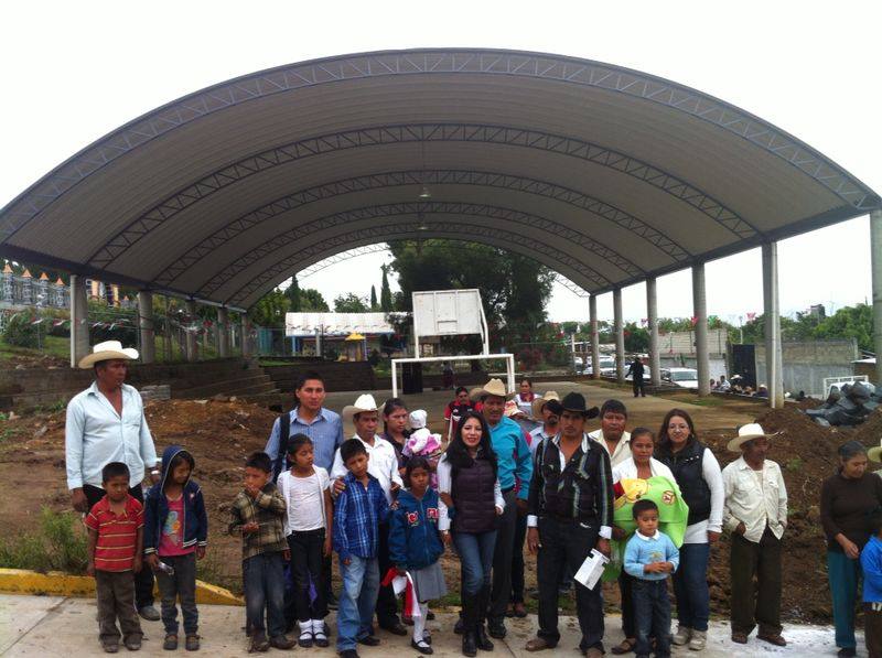 Inaugura Maricela Ramos obras en San Mateo Coatepec