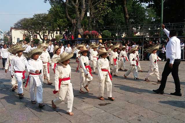 Celebran 155 años de la batalla del 4 de Mayo con desfile en Atlixco