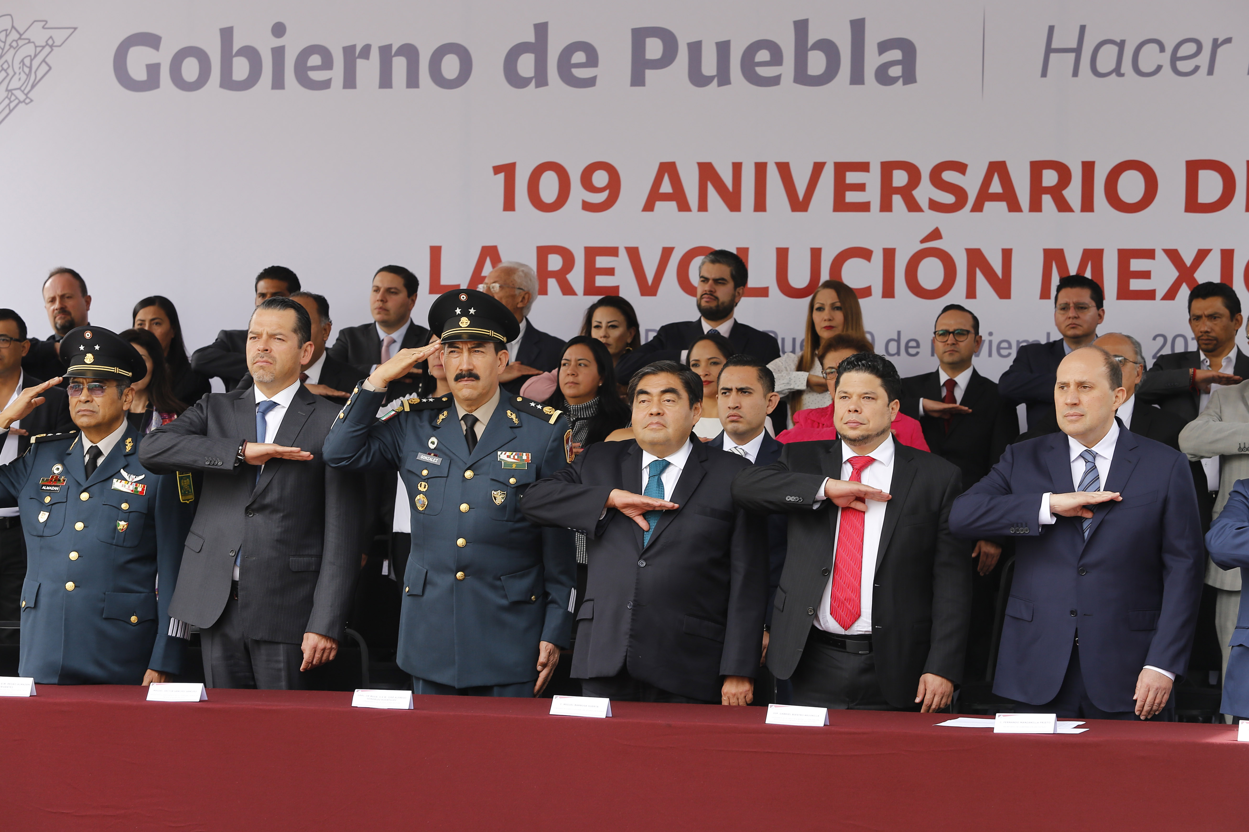 Encabeza Barbosa ceremonia por aniversario de la Revolución Mexicana
