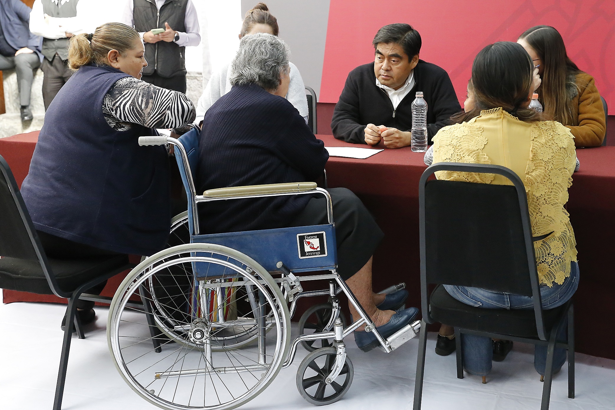 Obras, empleo y salud, piden a Barbosa en Jornada Ciudadana