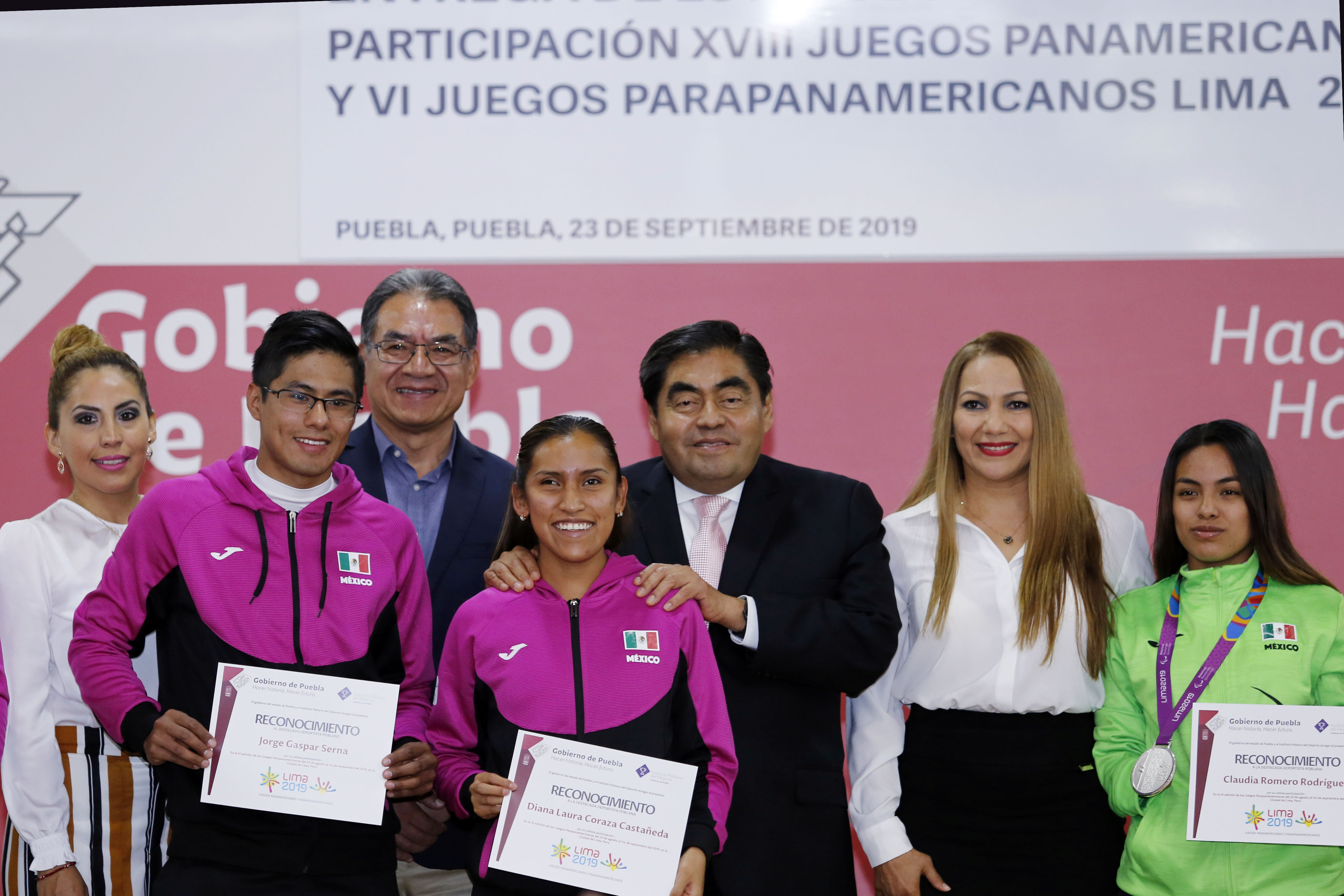 Barbosa entregó estímulos a atletas panamericanos y para panamericanos