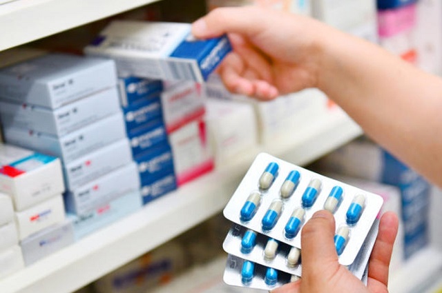 Diputados federales del PRI piden acabar con desabasto de medicamentos