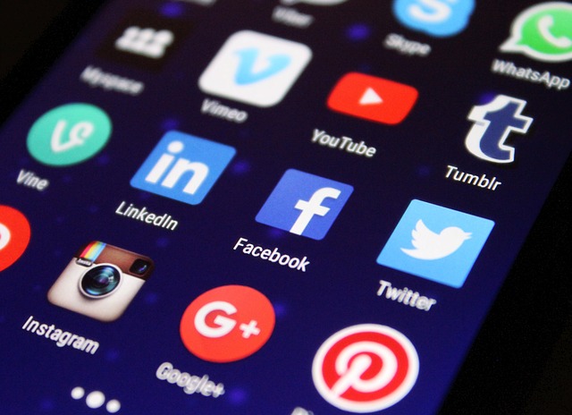 Reportan caída mundial de WhatsApp, Facebook e Instagram