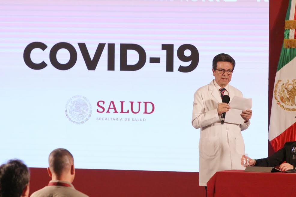 IMSS reparte insumos a hospitales para atender pacientes por COVID-19