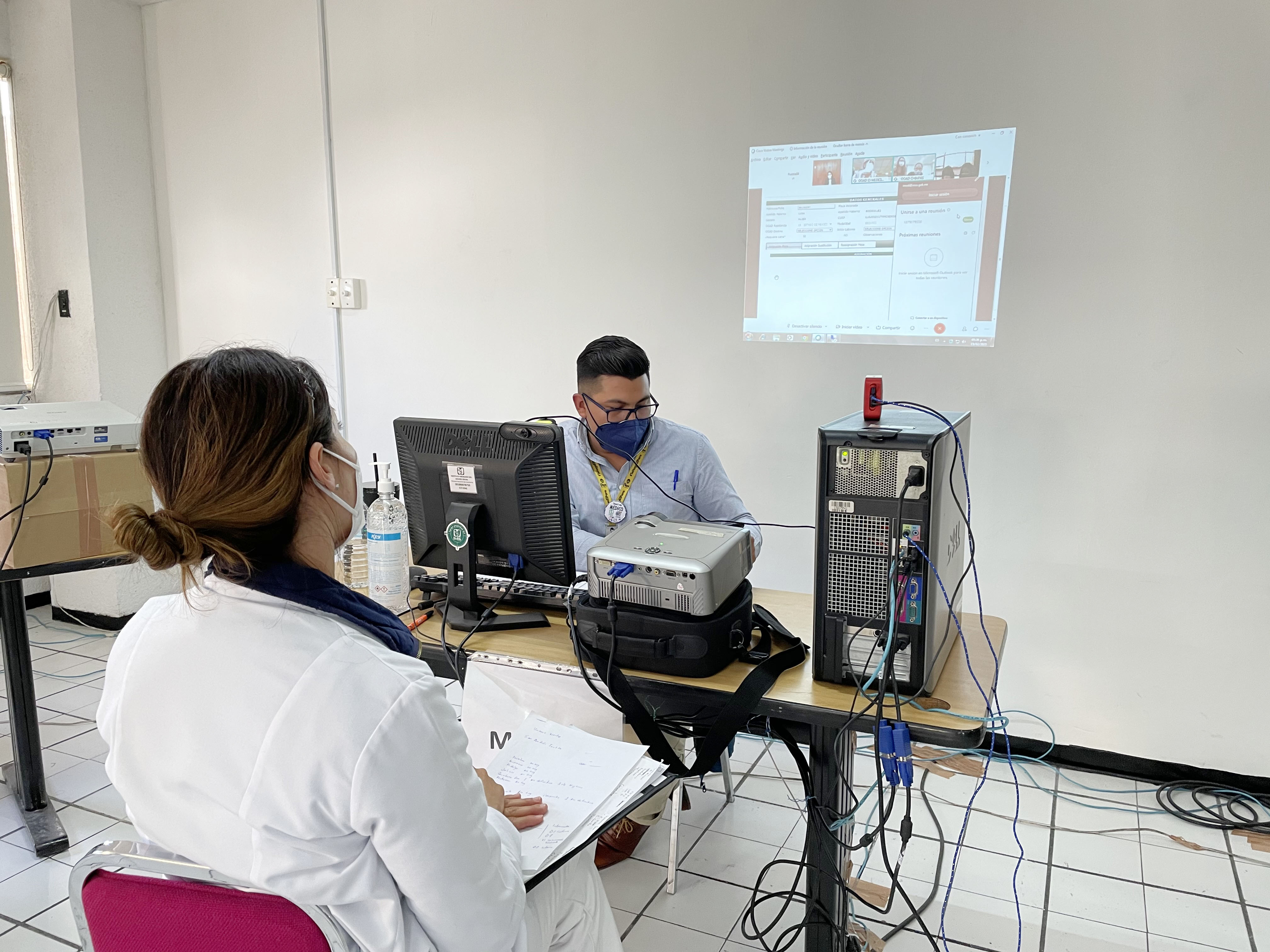 IMSS Puebla lanza convocatoria para contratación de médicos especialistas