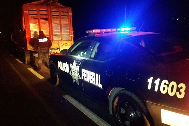 Recupera la PF en Texmelucan, camioneta robada con un menor de edad