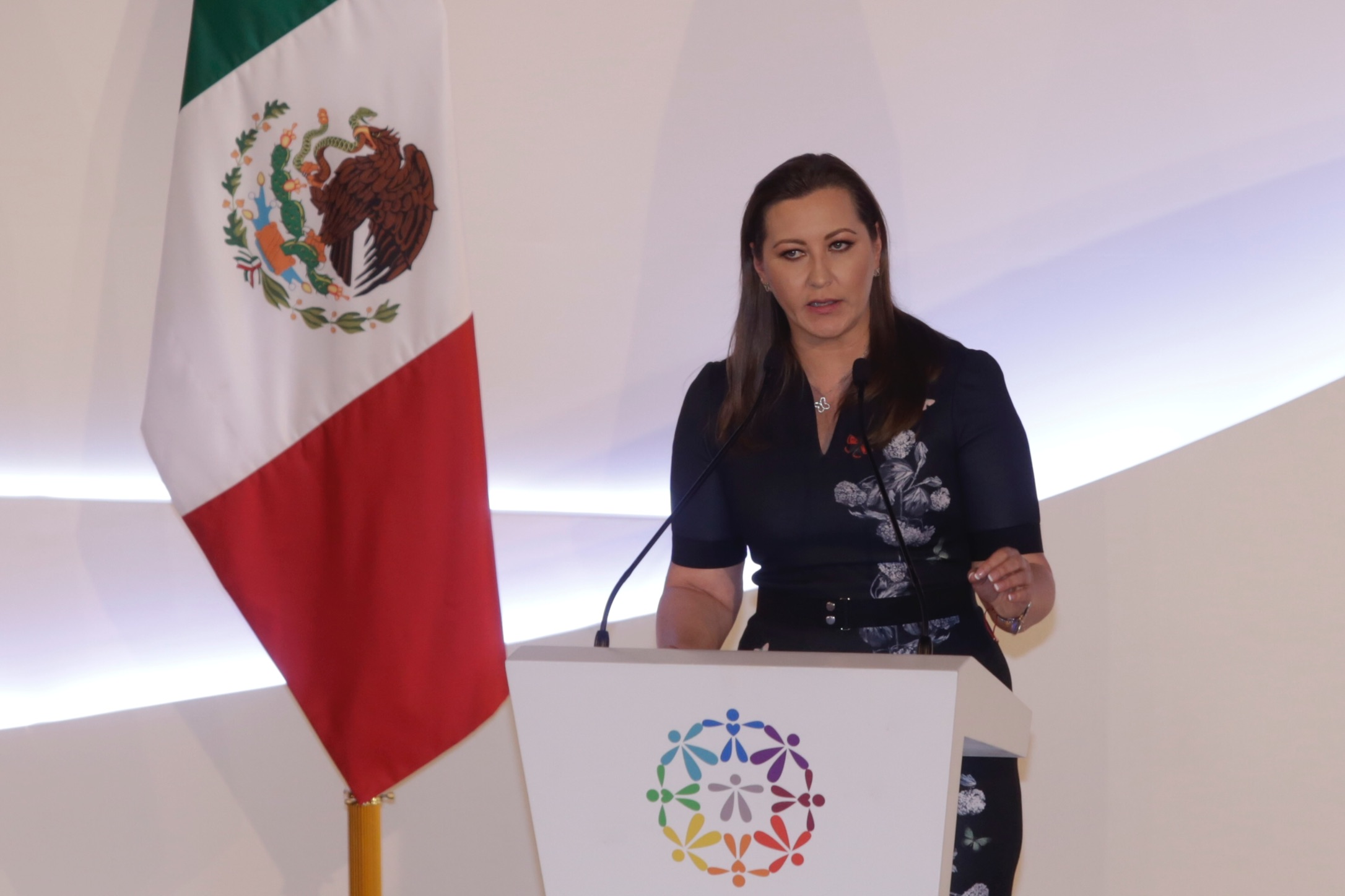 Martha Érika ofrece trabajo conjunto a AMLO y respeto a Poderes