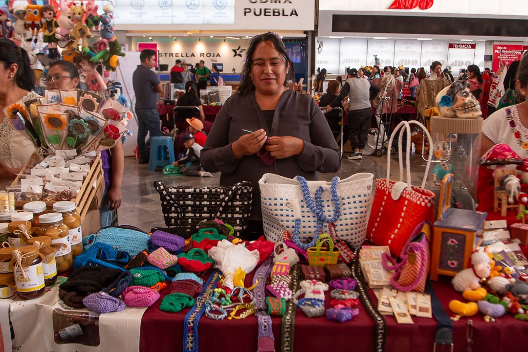 Puebla y Fundación ADO inauguran Mercadito Artesanal en la CAPU