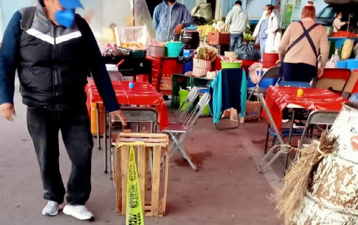 Inhabilitan puestos en el tianguis regional de Atlixco