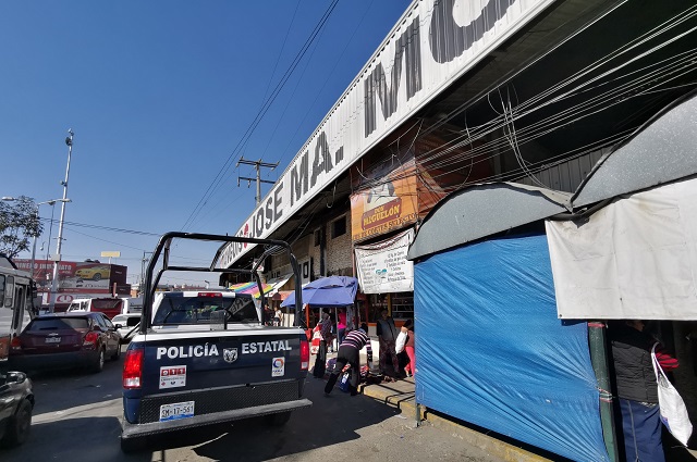 Con operativos sacarán mercancía robada de mercados de Puebla