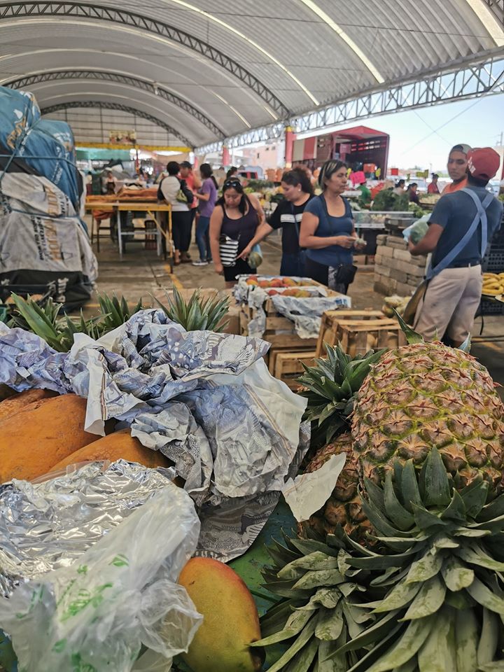 Bajan ventas en el mercado Revolución al 50% en Izúcar