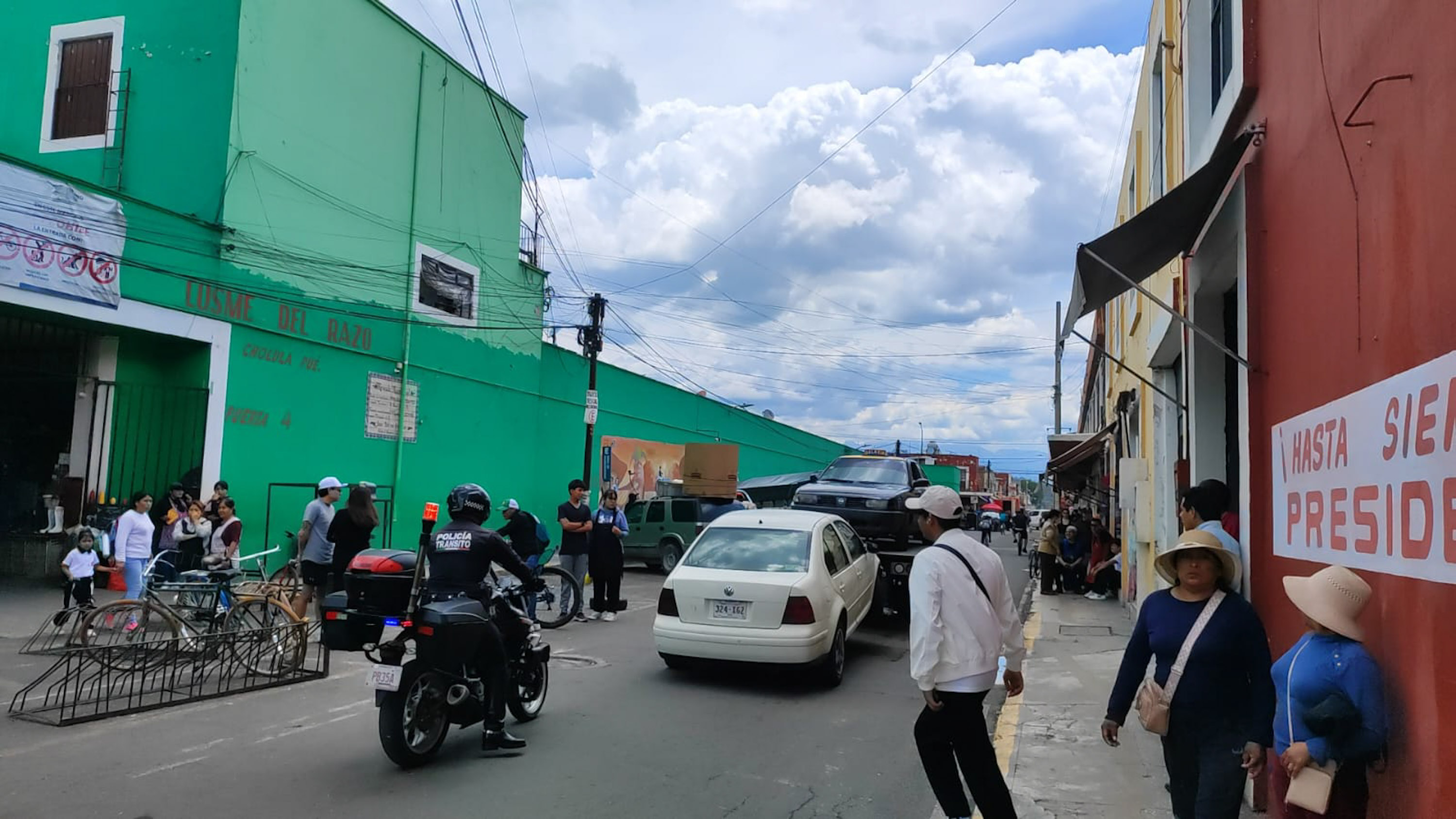 Detienen a 9 personas por zafarrancho en el Mercado Cosme del Razo