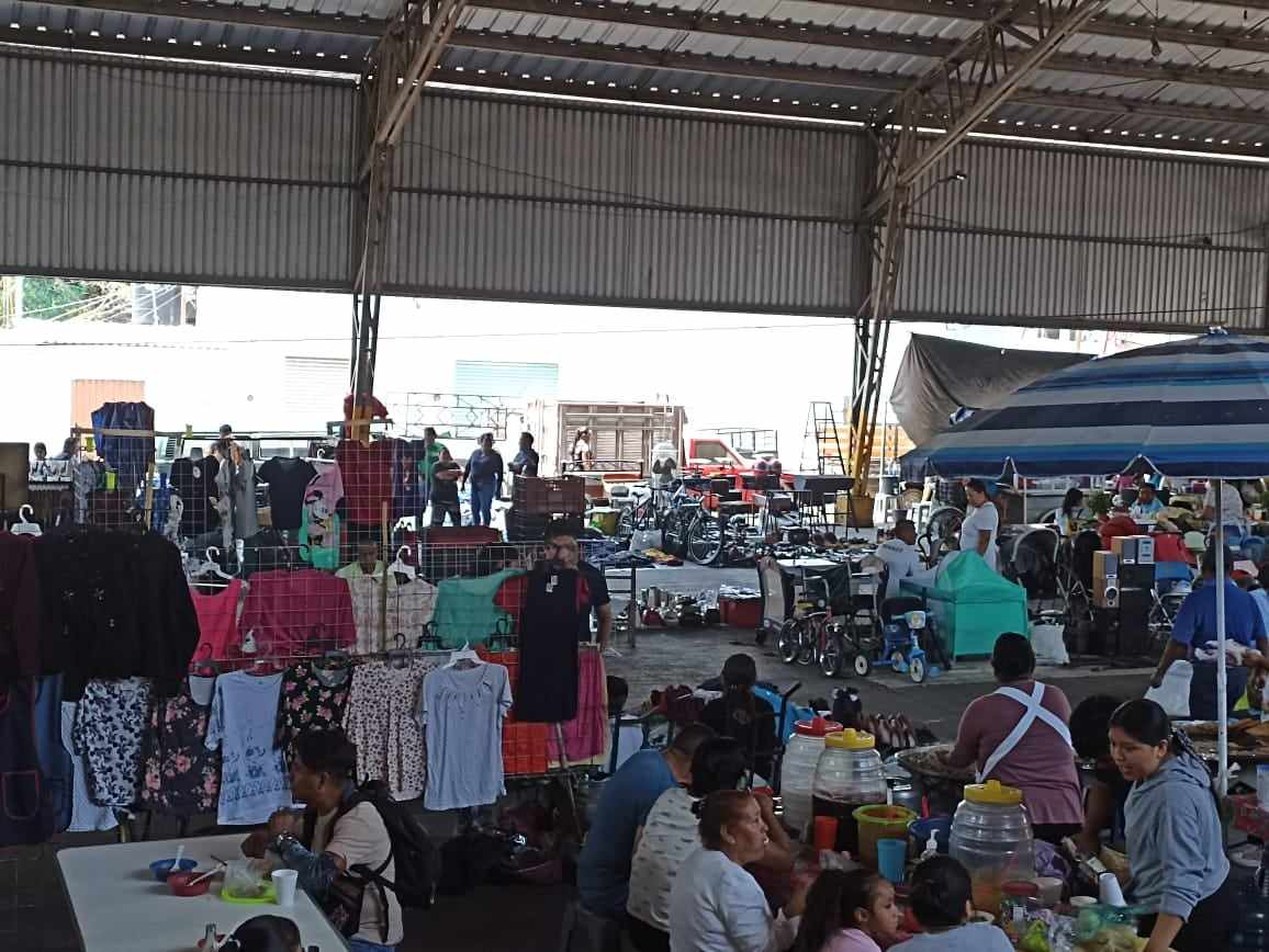 Carpas en La Purísima inconforma a los comerciantes