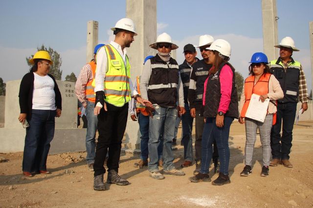 Supervisan David Aysa y Dulce Rivera construcción del Mercado San Ramón