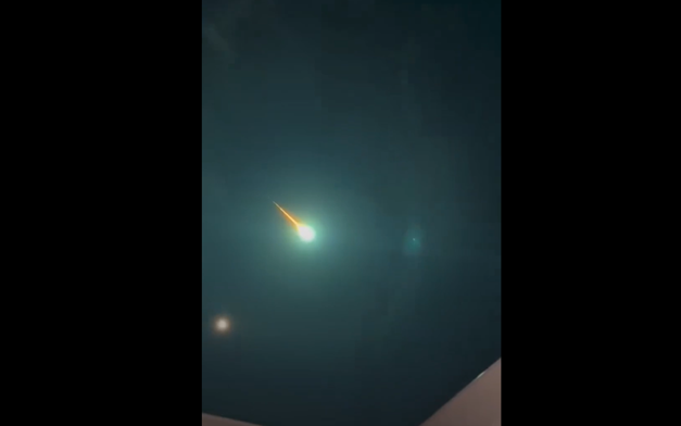 Objeto luminoso en el cielo sorprende a los regios esta madrugada 