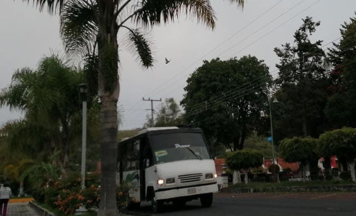 Frustran asalto en microbús de Metepec, Atlixco