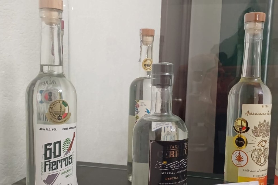 Productores poblanos de mezcal participarán en el Wine Paris 2025