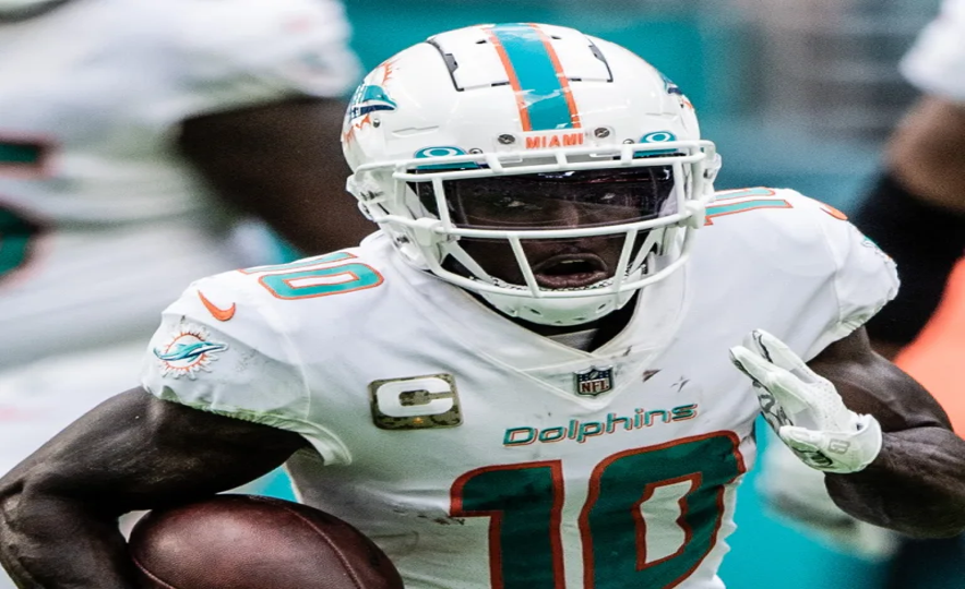 VIDEO Arrestan a Tyreek Hill, figura de los Miami Dolphins