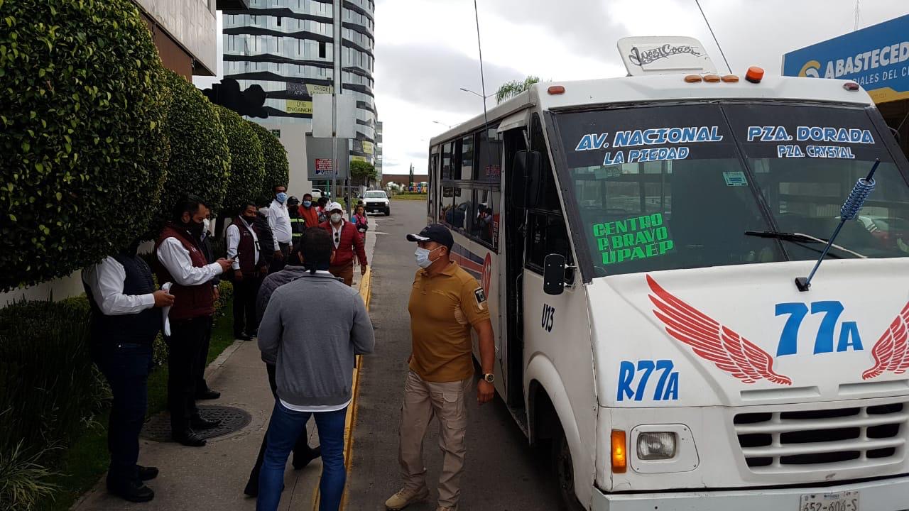 STM confisca 67 taxis y micros pirata en municipios poblanos