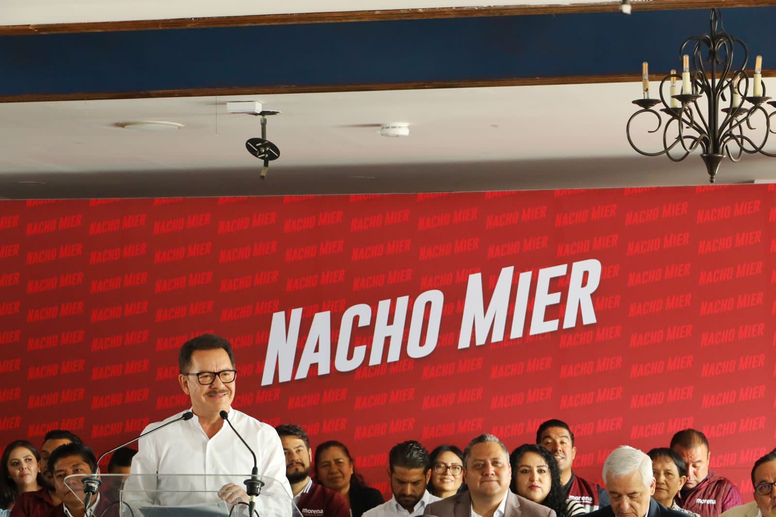 Tengo legitimidad y respaldo de la gente para ganar la encuesta: Mier