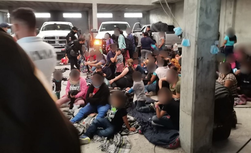 Viajaban niños entre los 186 migrantes asegurados en Puebla