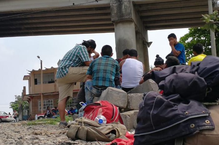 Esperan refugio de EU 18,700 migrantes en México