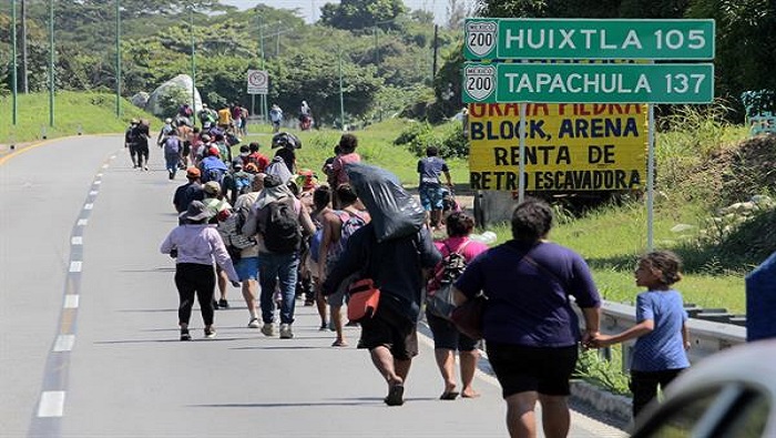 Sale de Chiapas primera caravana migrante del gobierno de Sheinbaum