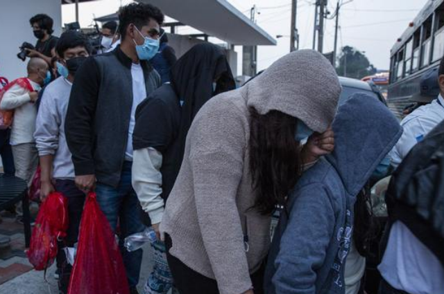Rivera se deslinda de desalojo de migrantes en polideportivo Xonaca