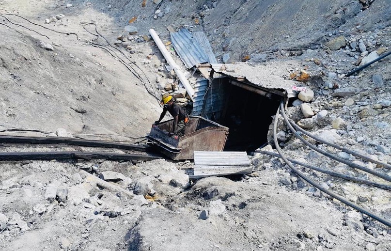 Rescatan quinto cadáver tras colapso de mina en Coahuila