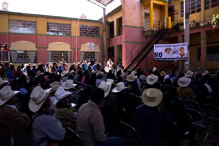 Entregan a mineras 40.5 % del territorio de Tlatlauquitepec