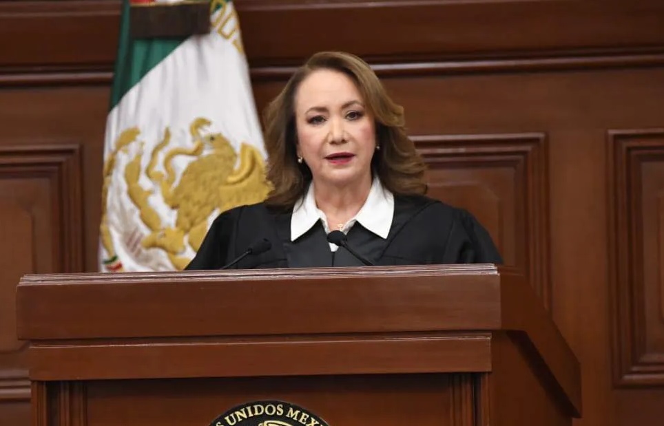 Entrega UNAM a la SEP expediente sobre plagio de tesis de ministra Yasmín Esquivel