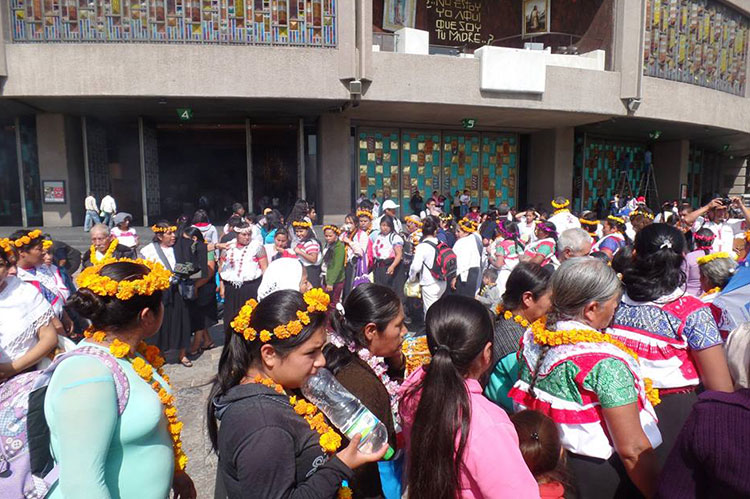 Los indígenas son esperanza, se dijo en primera misa en náhuatl