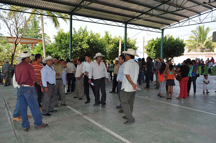Tensa calma en la Mixteca por transición de autoridades auxiliares