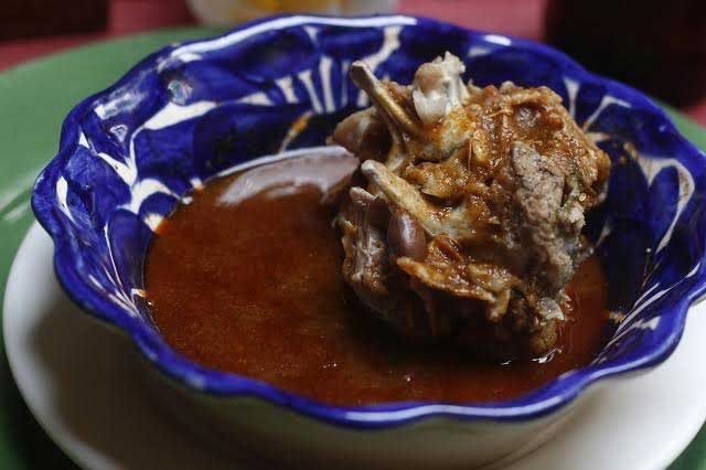 Venderán mole de caderas en 160 restaurantes del estado de Puebla