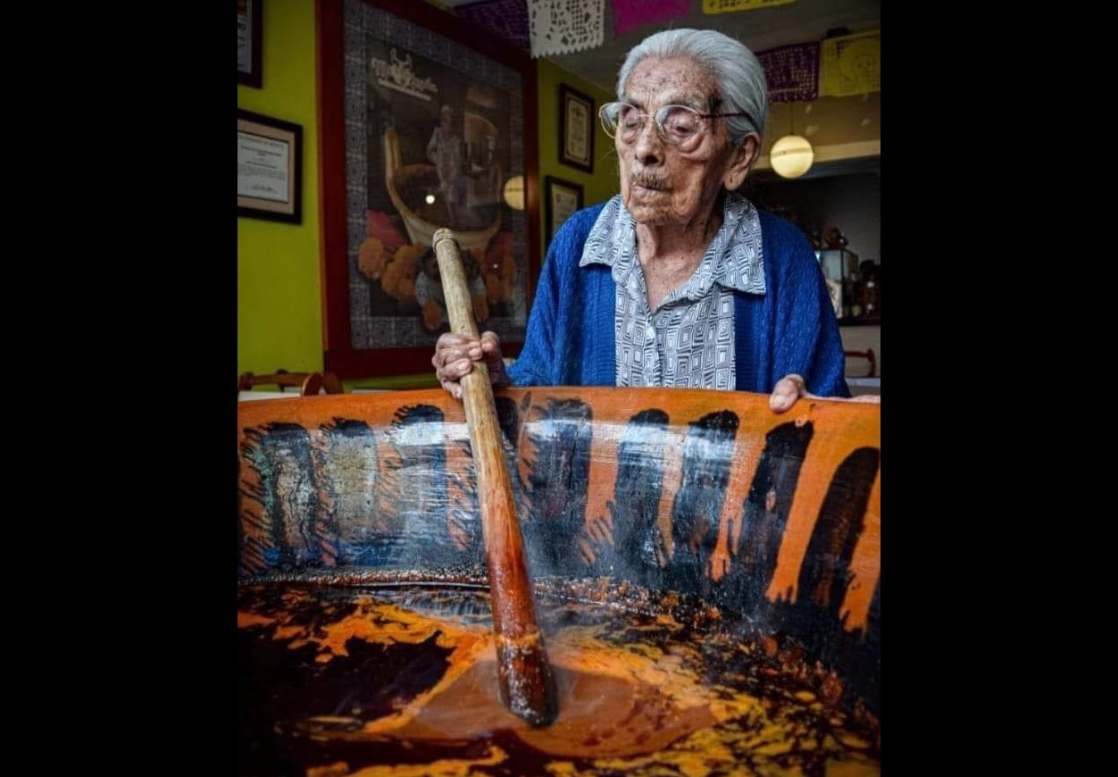 Murió doña Lupita, la reina del mole de caderas en Tehuacán