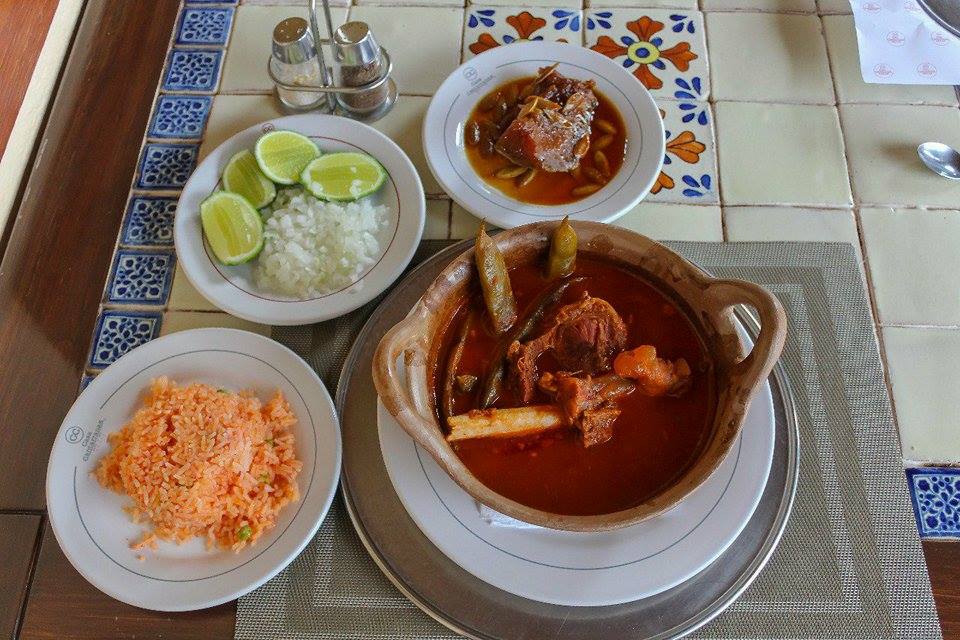 Costaría 400 pesos cada plato de mole de caderas en Tehuacán