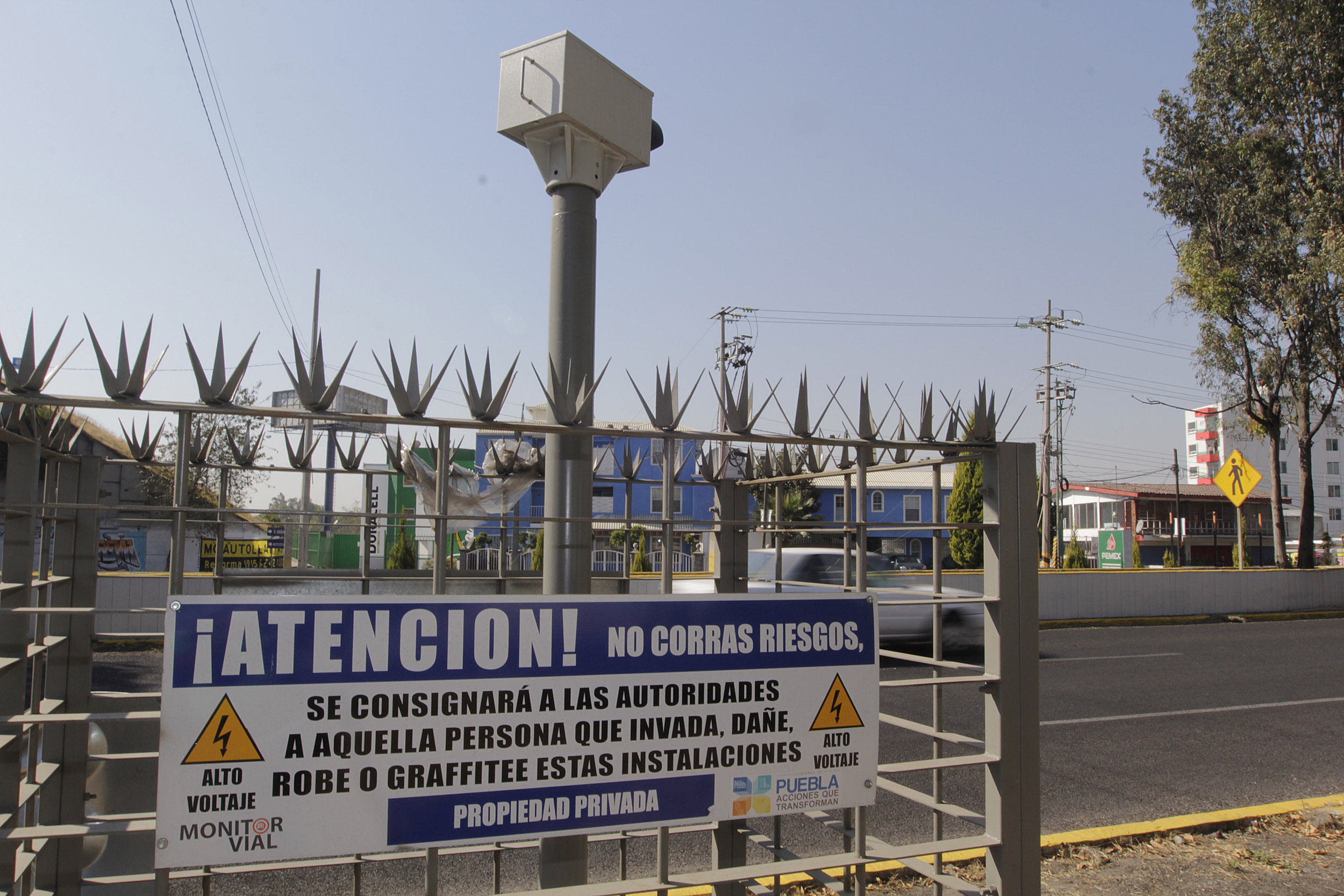 Fotomulta para foráneos y vigilancia en más cruceros de Puebla
