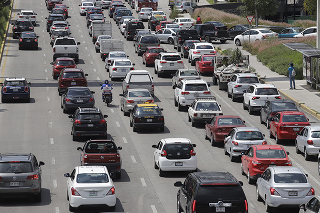 Llama Barbosa a ayuntamientos a combatir los montachoques