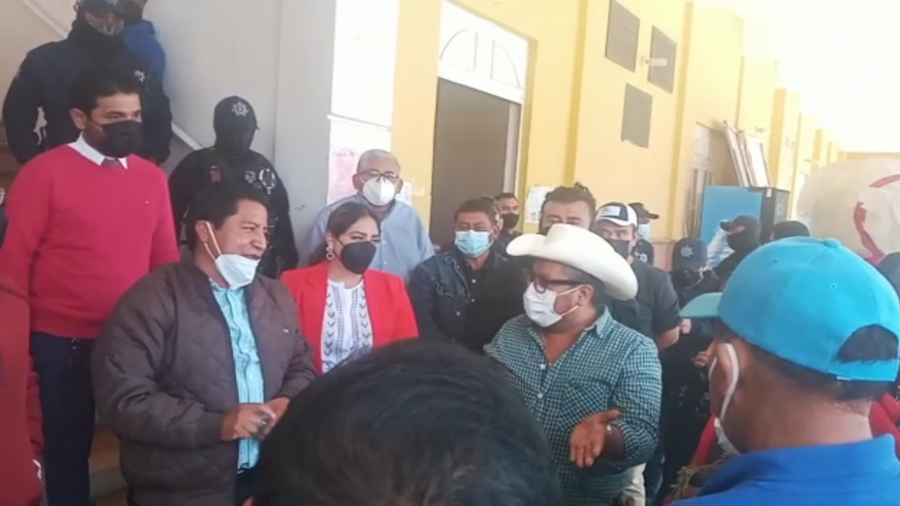 Protestan en Santiago Miahuatlán por elección de inspector de Monte Chiquito