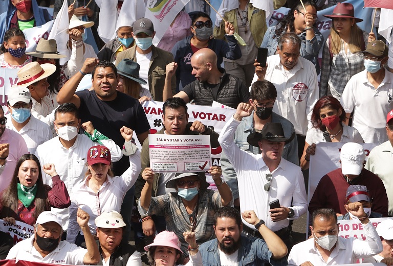 Avala Morena a 2,300 aspirantes a congresistas en Puebla; checa la lista