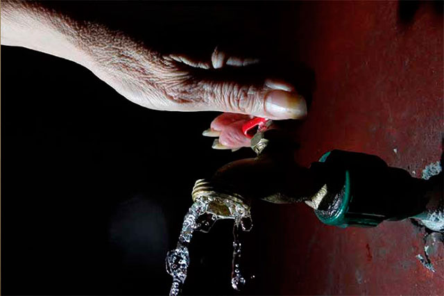 Tuberías obsoletas ocasionan fugas de agua en Teziutlán