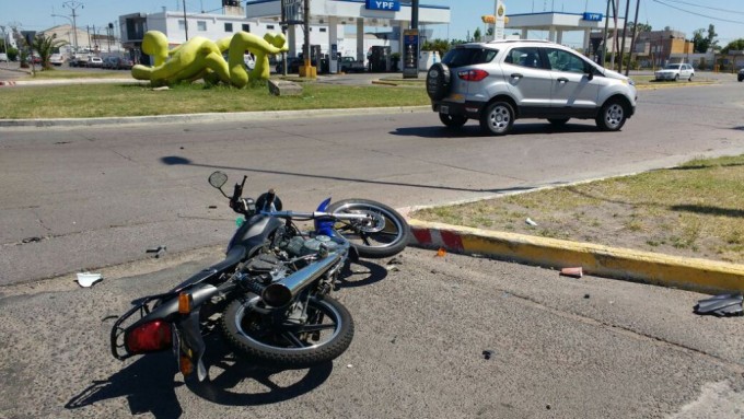 En Izúcar menores protagonizan accidentes en motos