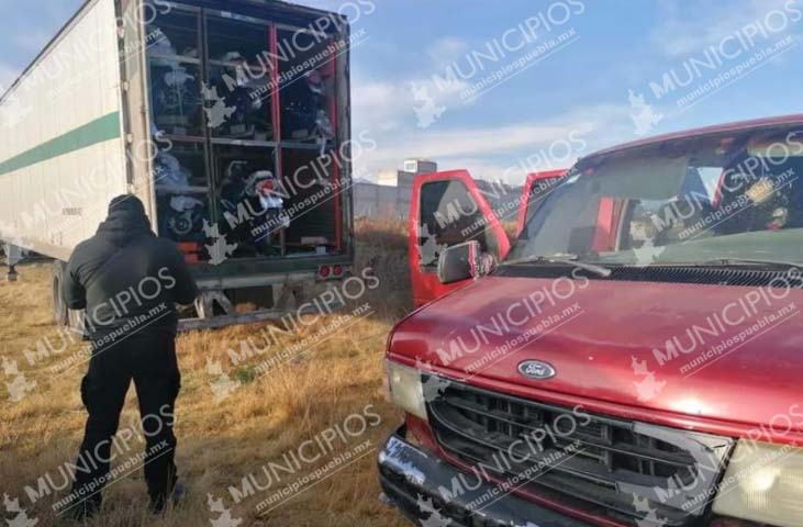 Comando roba tráiler cargado con motocicletas y lo recuperan policías de Tlalancaleca