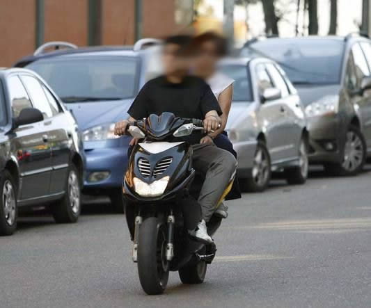 Alistan sanciones a motociclistas sin casco en Texmelucan