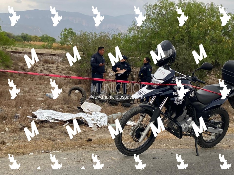 Muere motociclista al ser impactado por una camioneta en Tehuacán