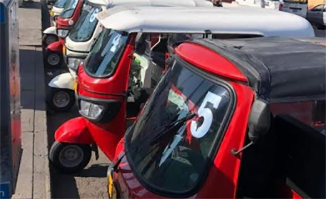 Mototaxistas denuncian extorsión de cárteles en Atencingo  