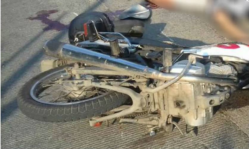 Muere joven repartidor de tortillas al caer de su moto