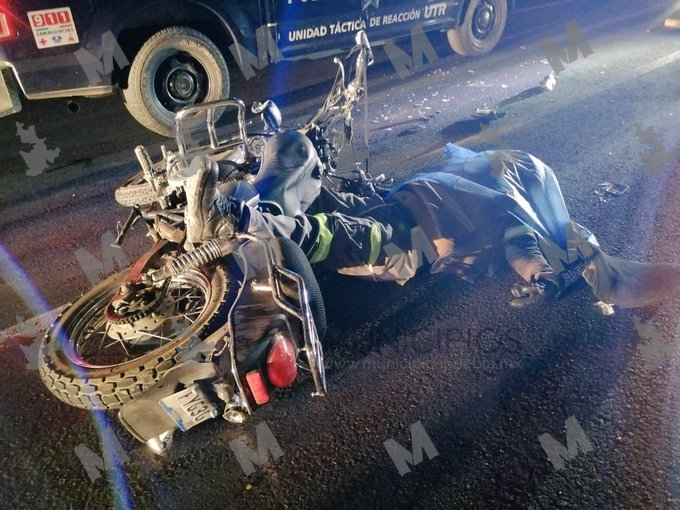 Muere motociclista en el Periférico, tras choque por alcance